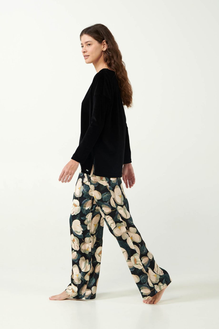 Sophisticated Magnolia Print Pyjamas