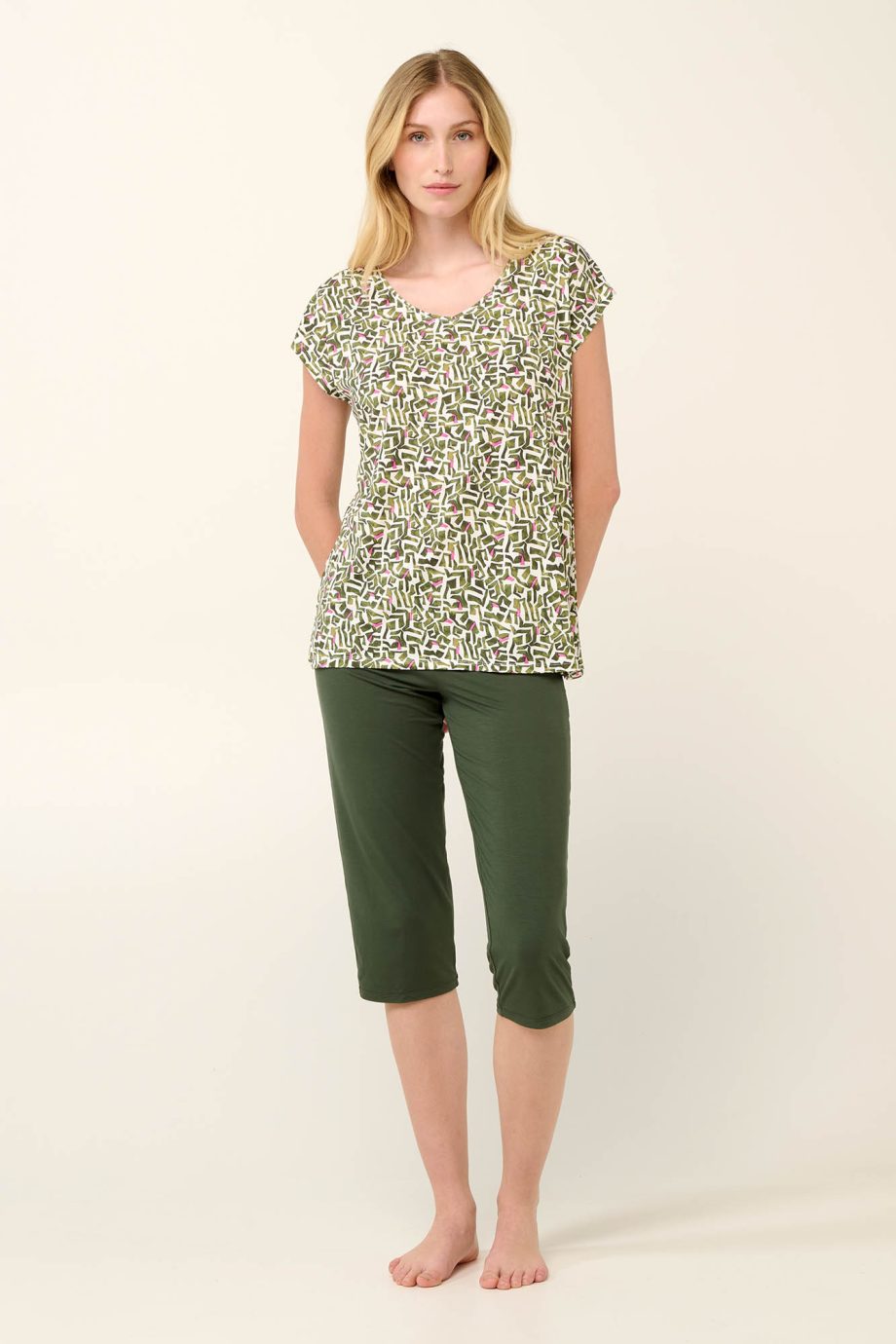 Micromodal Women’s Pyjamas with Capri Pants