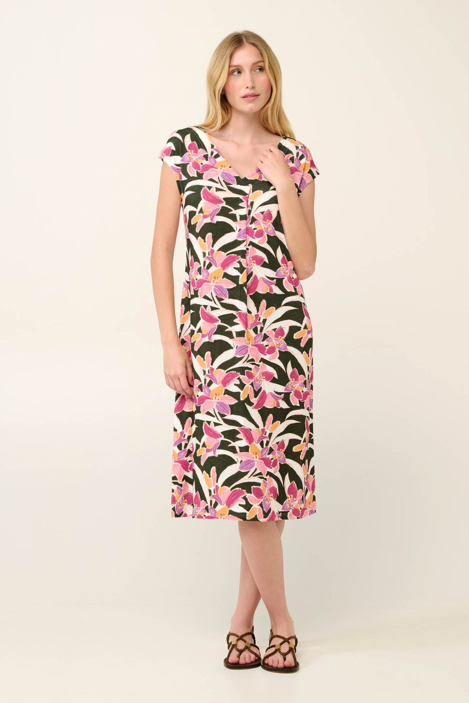 Summer Dress with V Back and Pleat in Watercolor Liliums Print