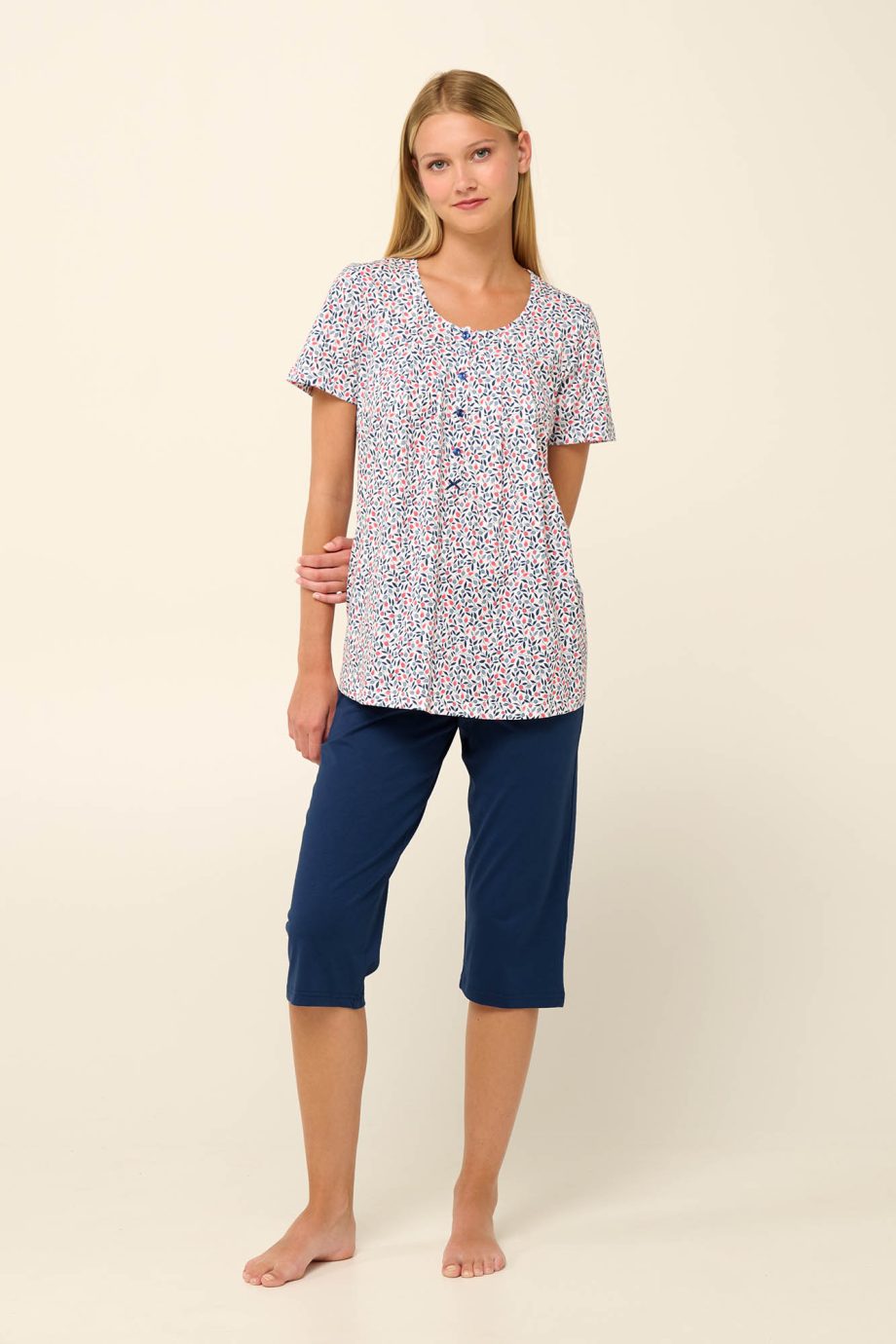 Cotton Women’s Pyjamas with Capri Pants