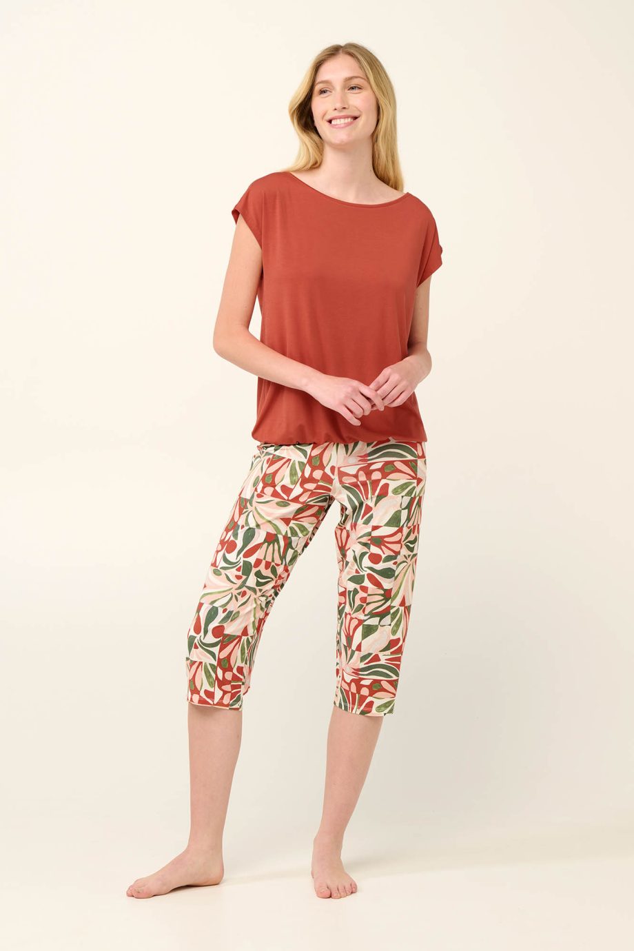 Women’s Pyjamas with Capri Pants