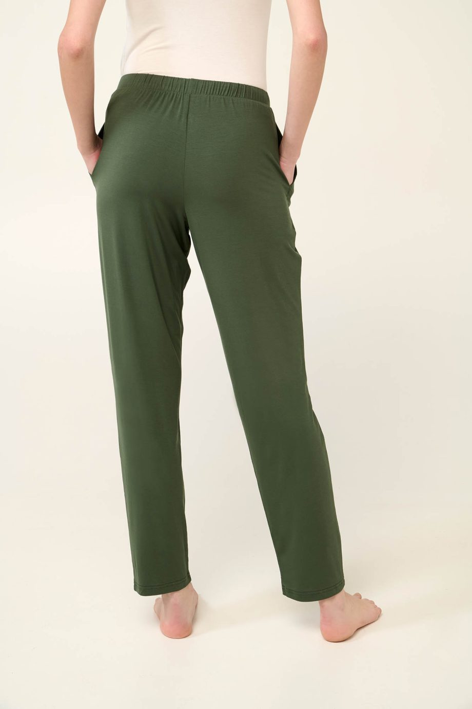 Long Women’s Pants with Pleats