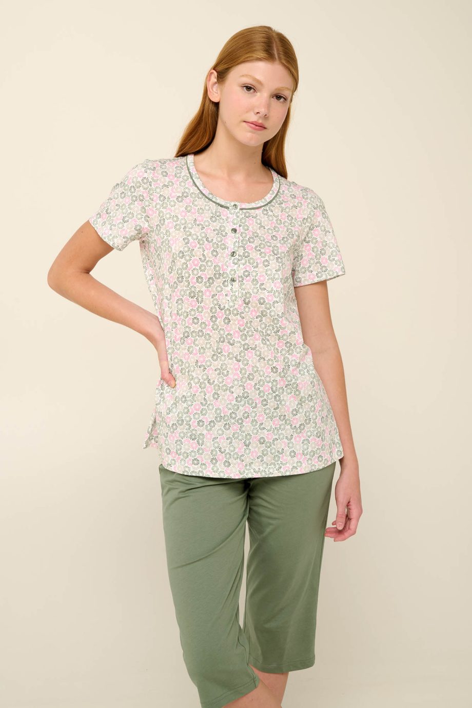 Cotton Women’s Pyjamas with Capri Pants