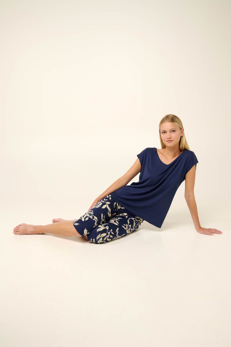 Micromodal Women’s Pyjamas with Capri Pants