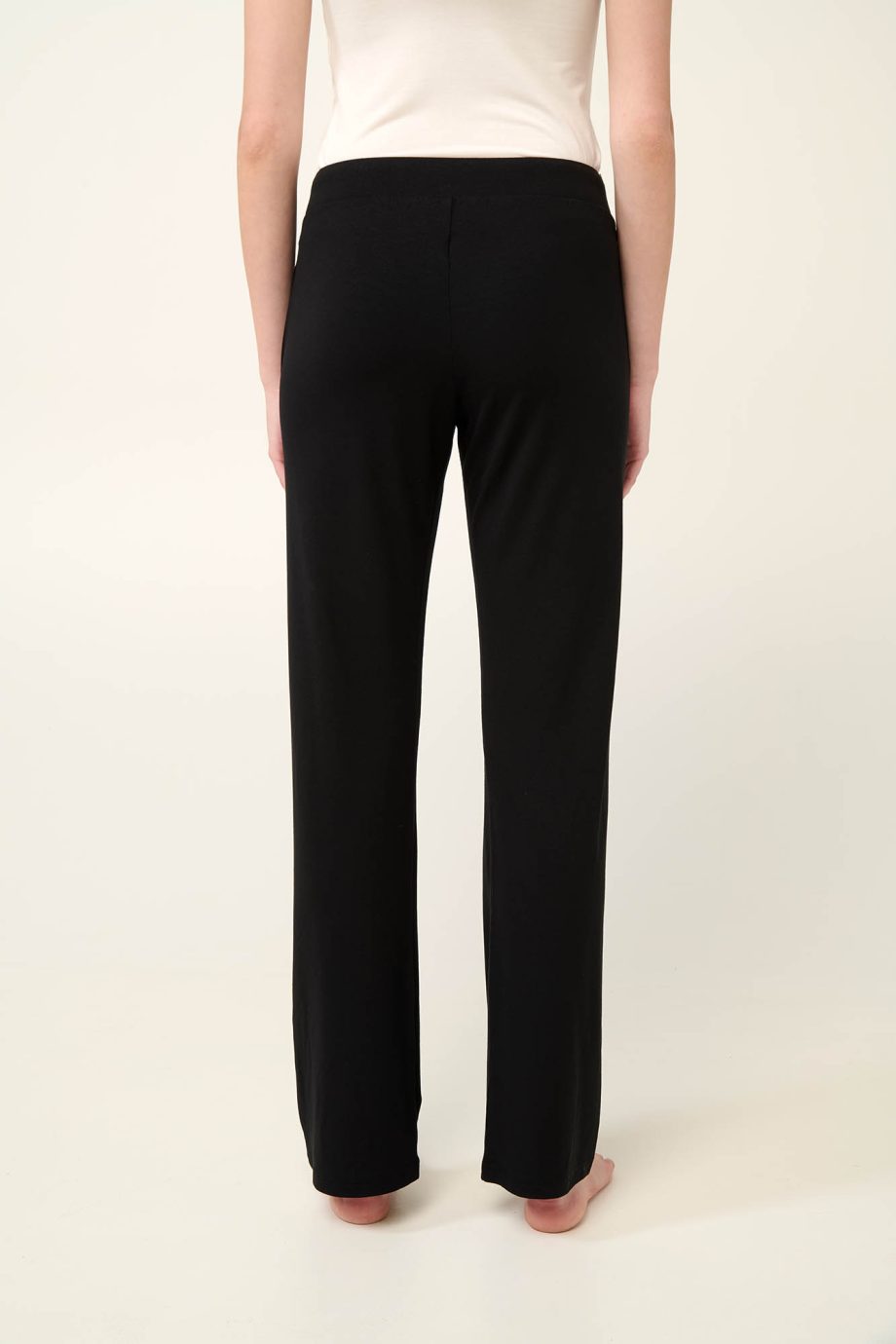 Long Women’s Pants with Side Pockets