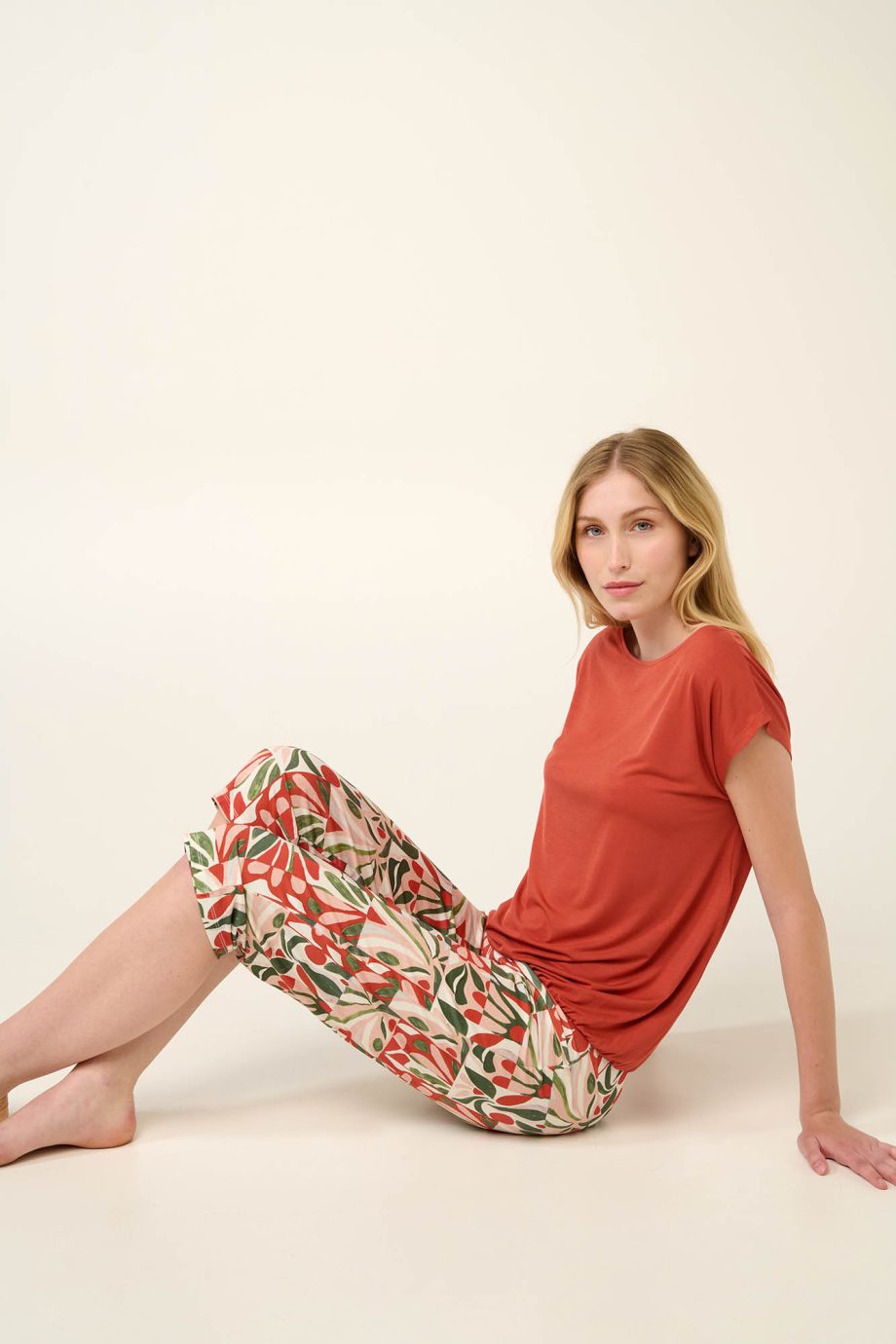 Women’s Pyjamas with Capri Pants